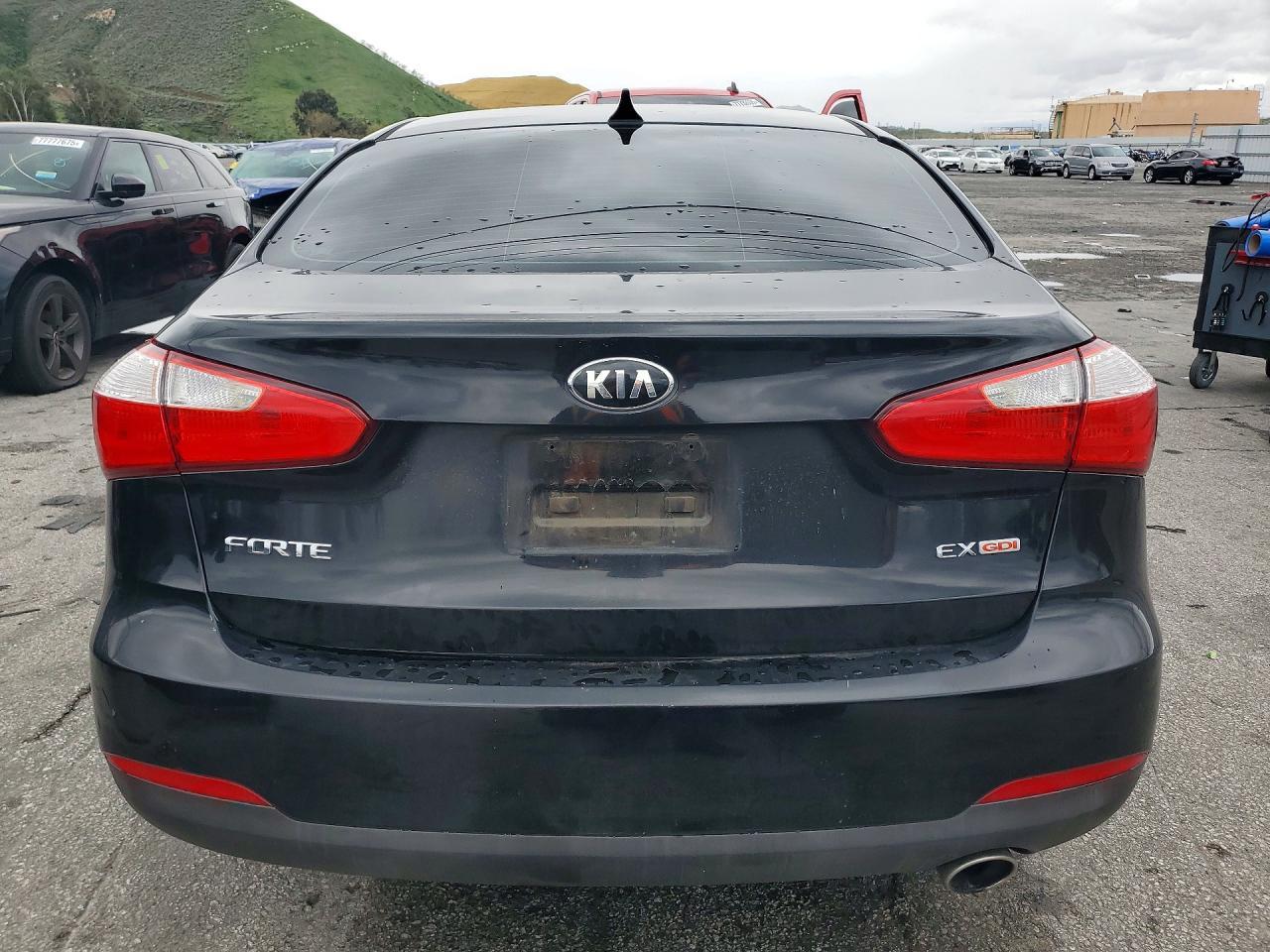 2015 KIA FORTE