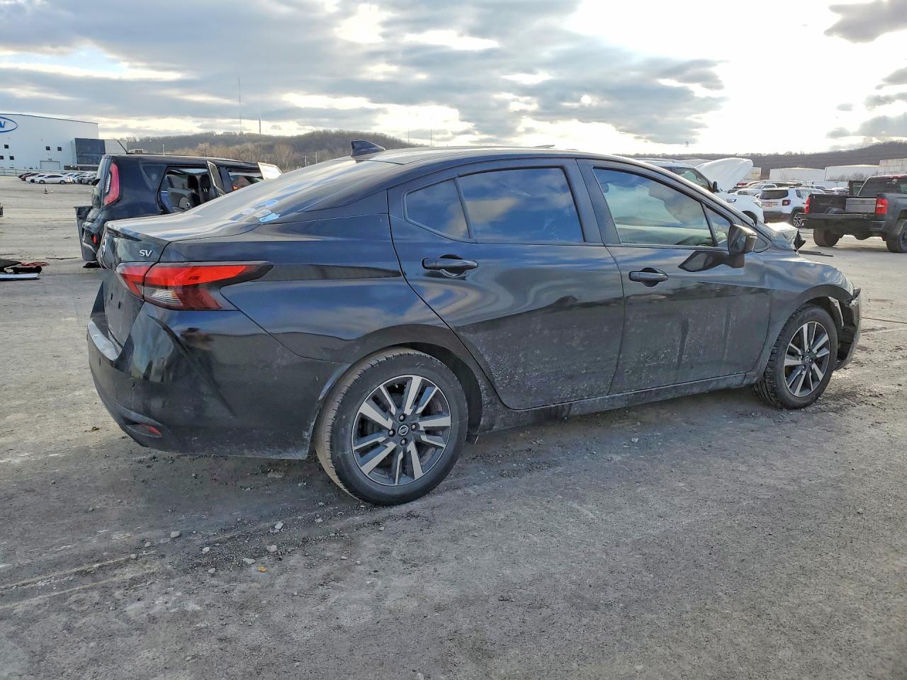 2021 NISSAN VERSA