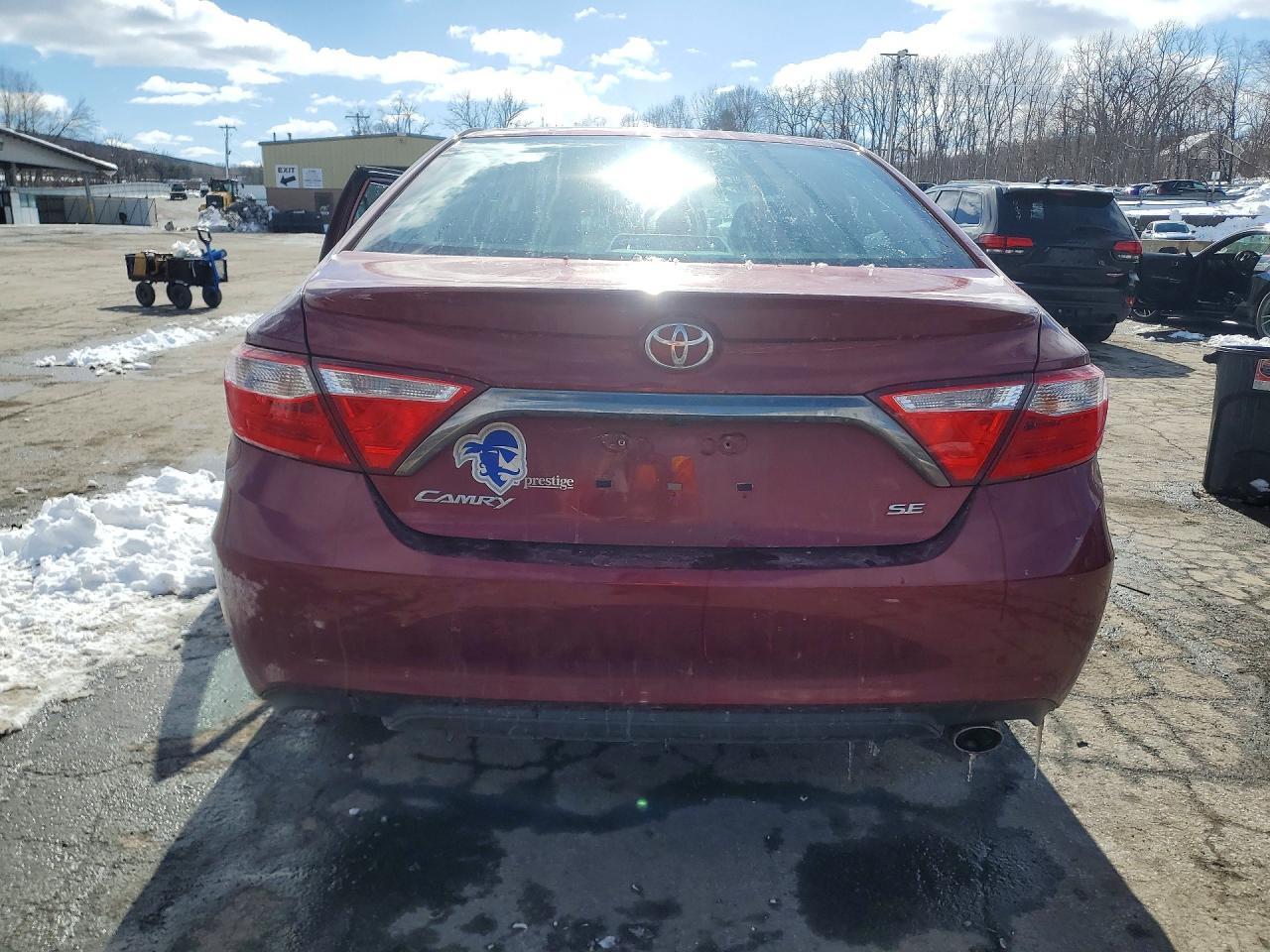 2016 TOYOTA CAMRY