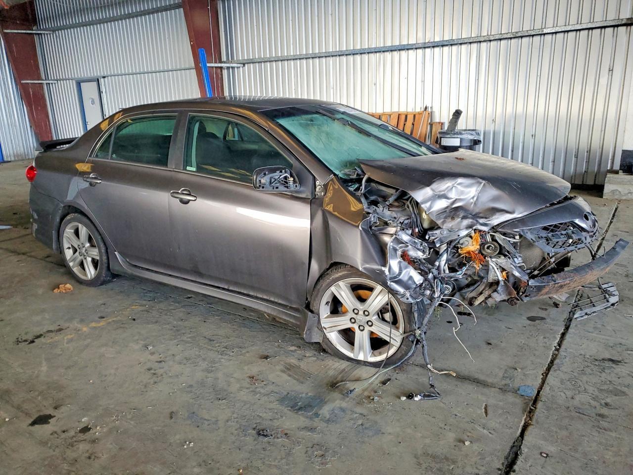 2013 TOYOTA COROLLA