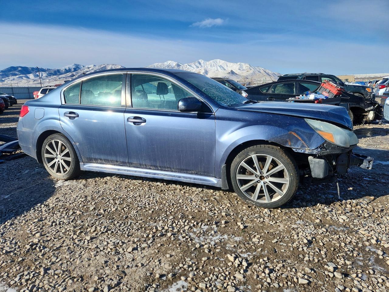 2013 SUBARU Legacy