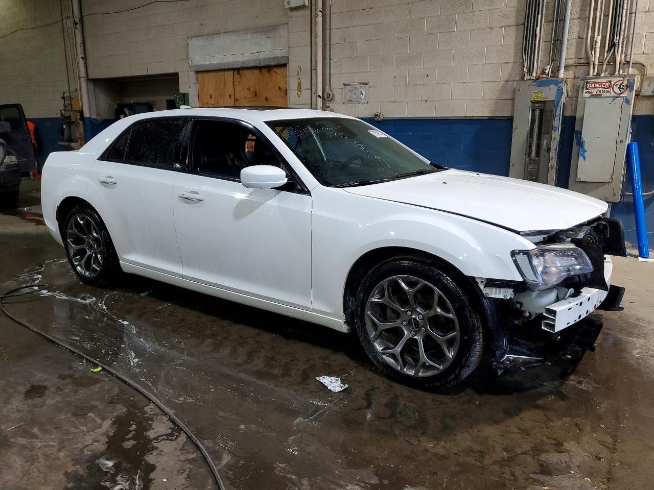 2015 CHRYSLER 300