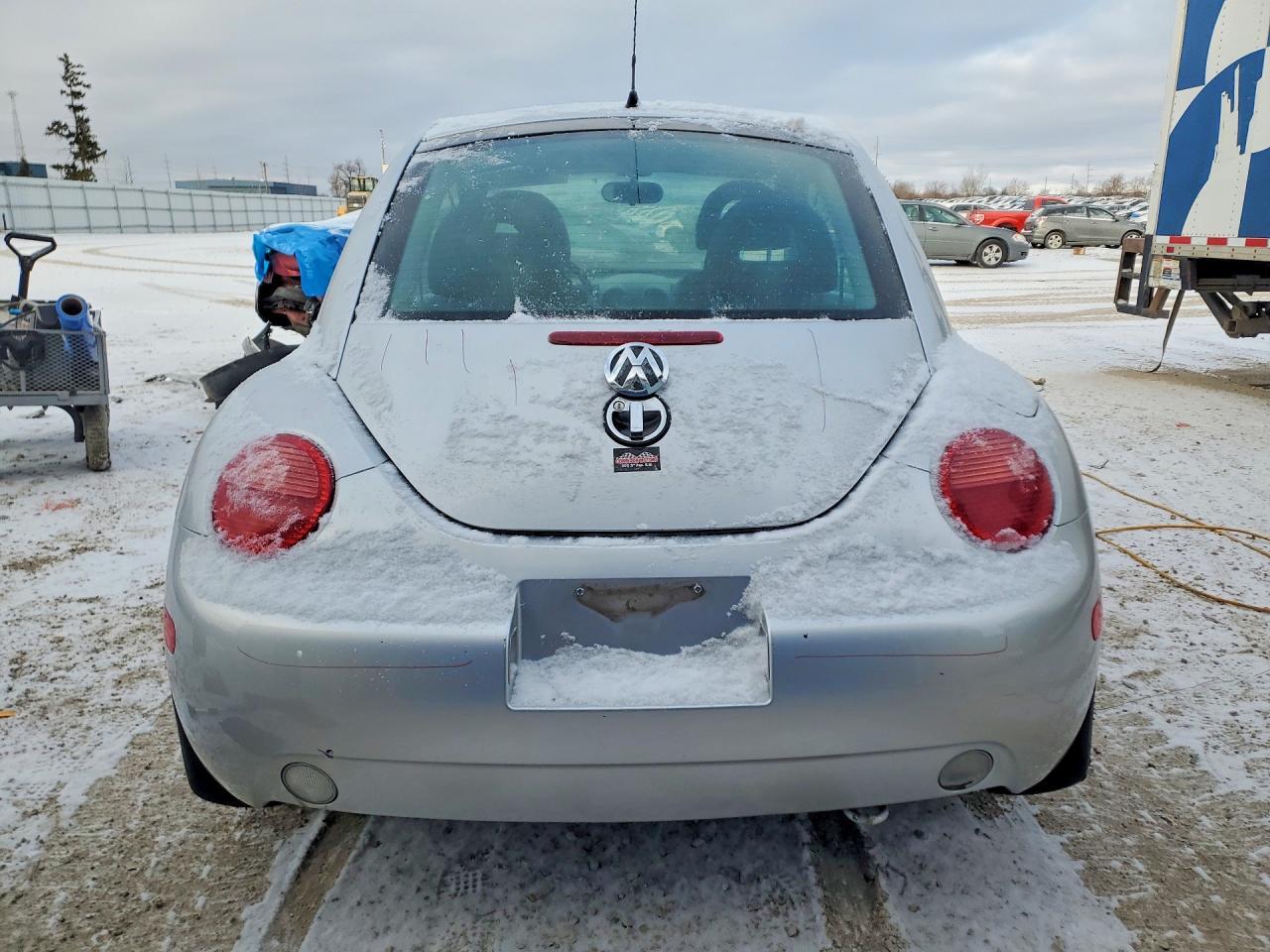 2000 VOLKSWAGEN Beetle