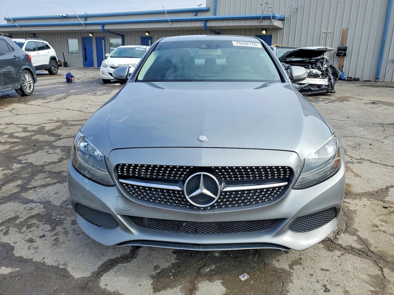 2016 MERCEDES-BENZ C-CLASS