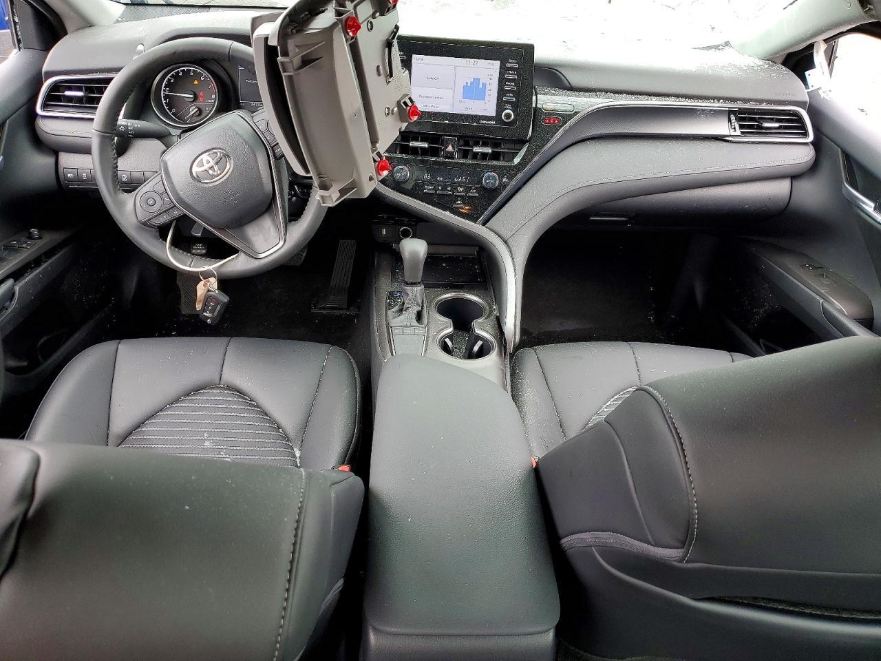 2024 TOYOTA CAMRY