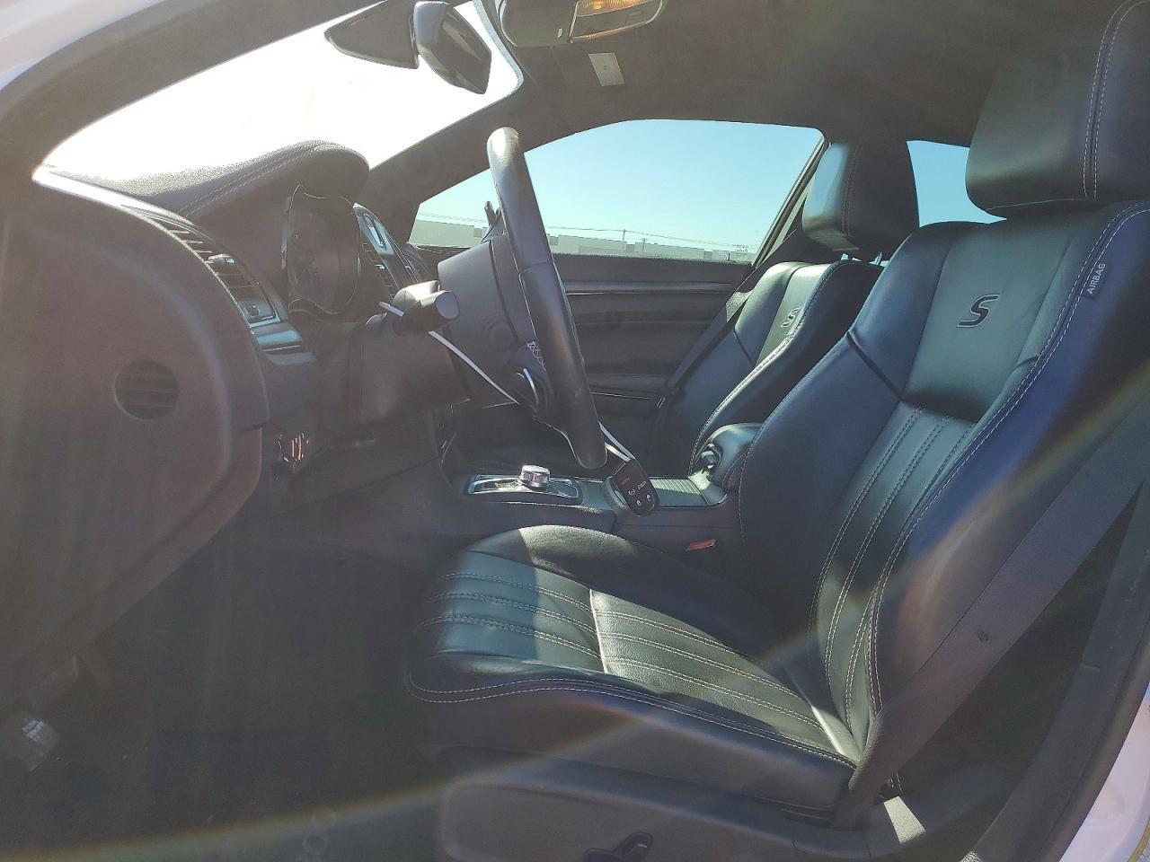 2015 CHRYSLER 300