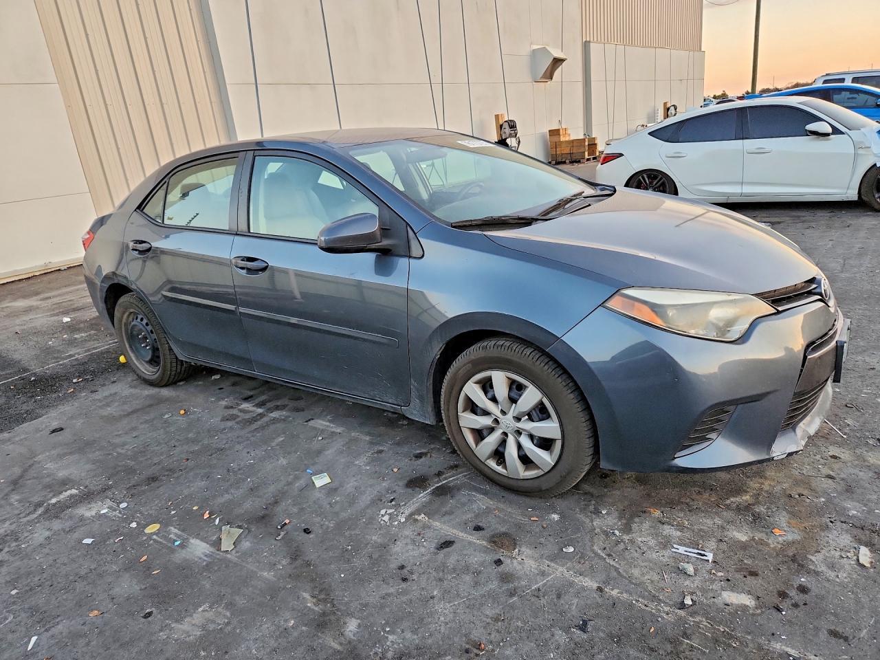 2016 TOYOTA COROLLA