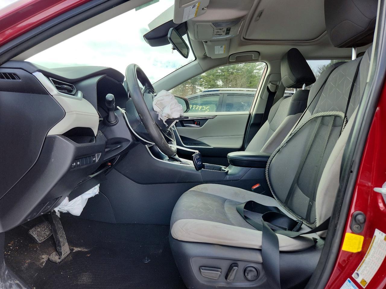 2019 TOYOTA RAV4