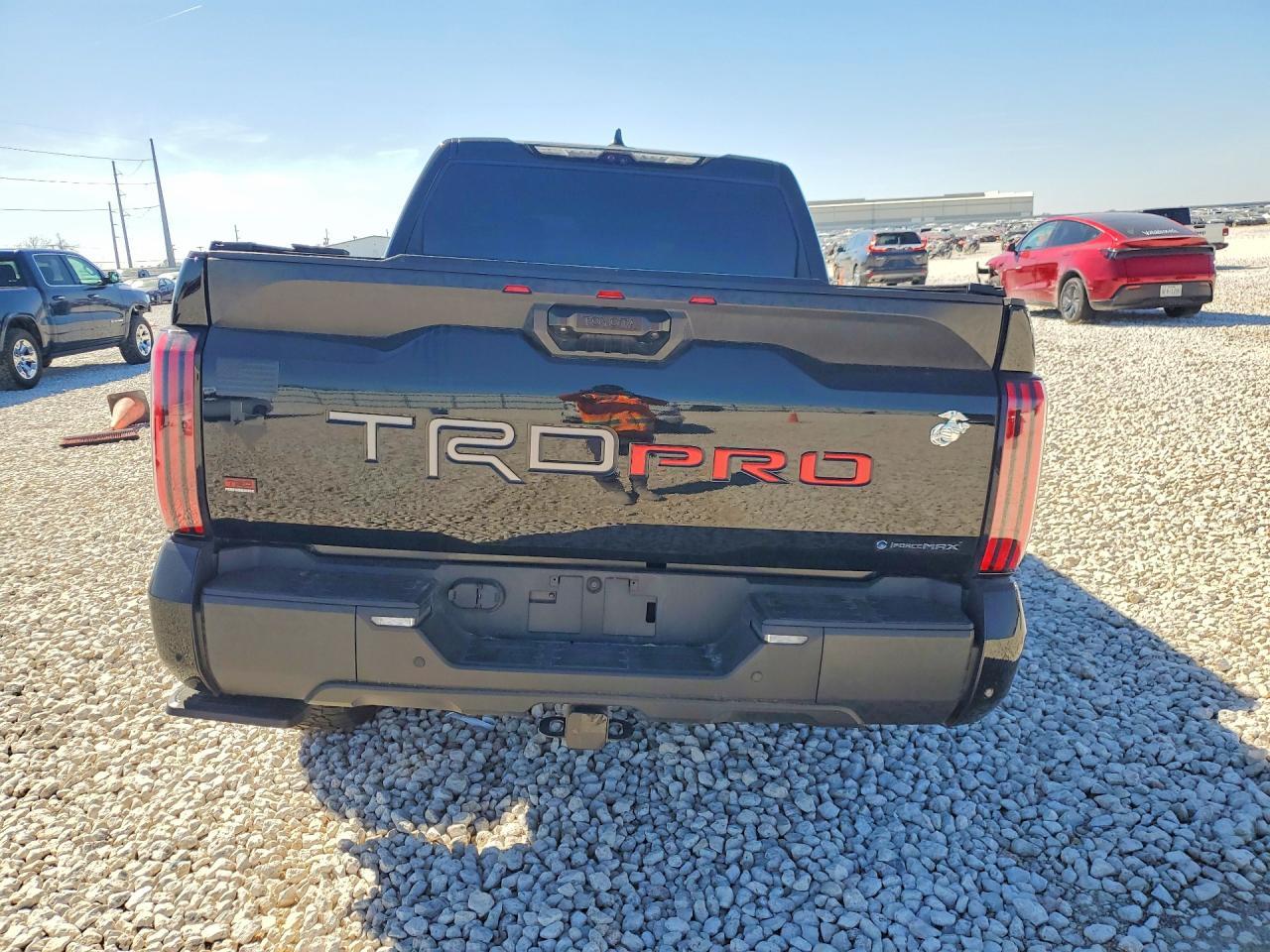 2025 TOYOTA TUNDRA