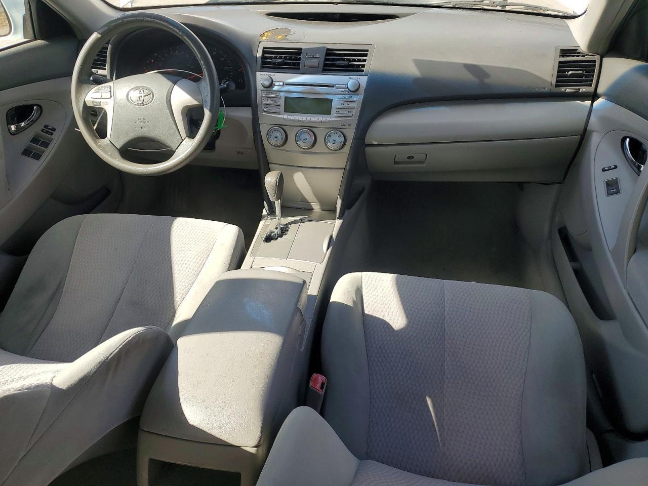 2011 TOYOTA CAMRY