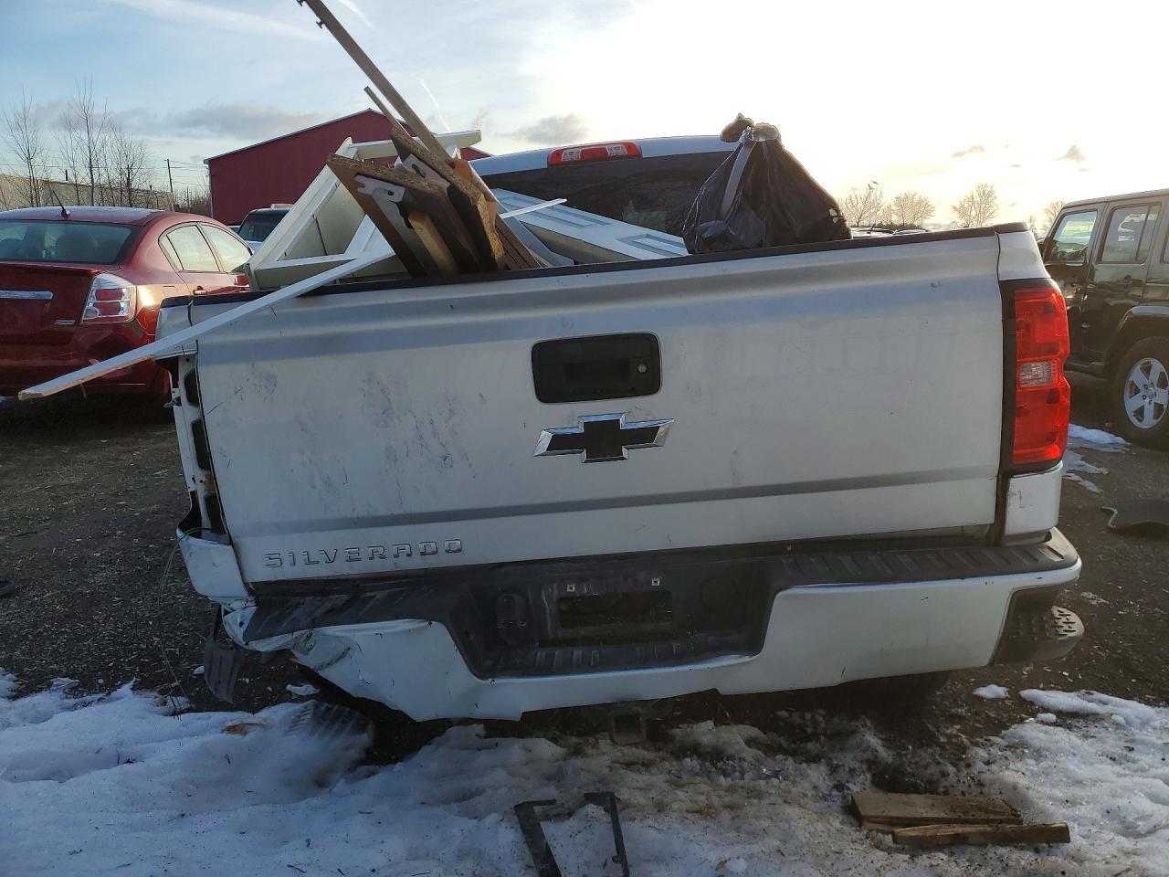 2018 CHEVROLET Silverado