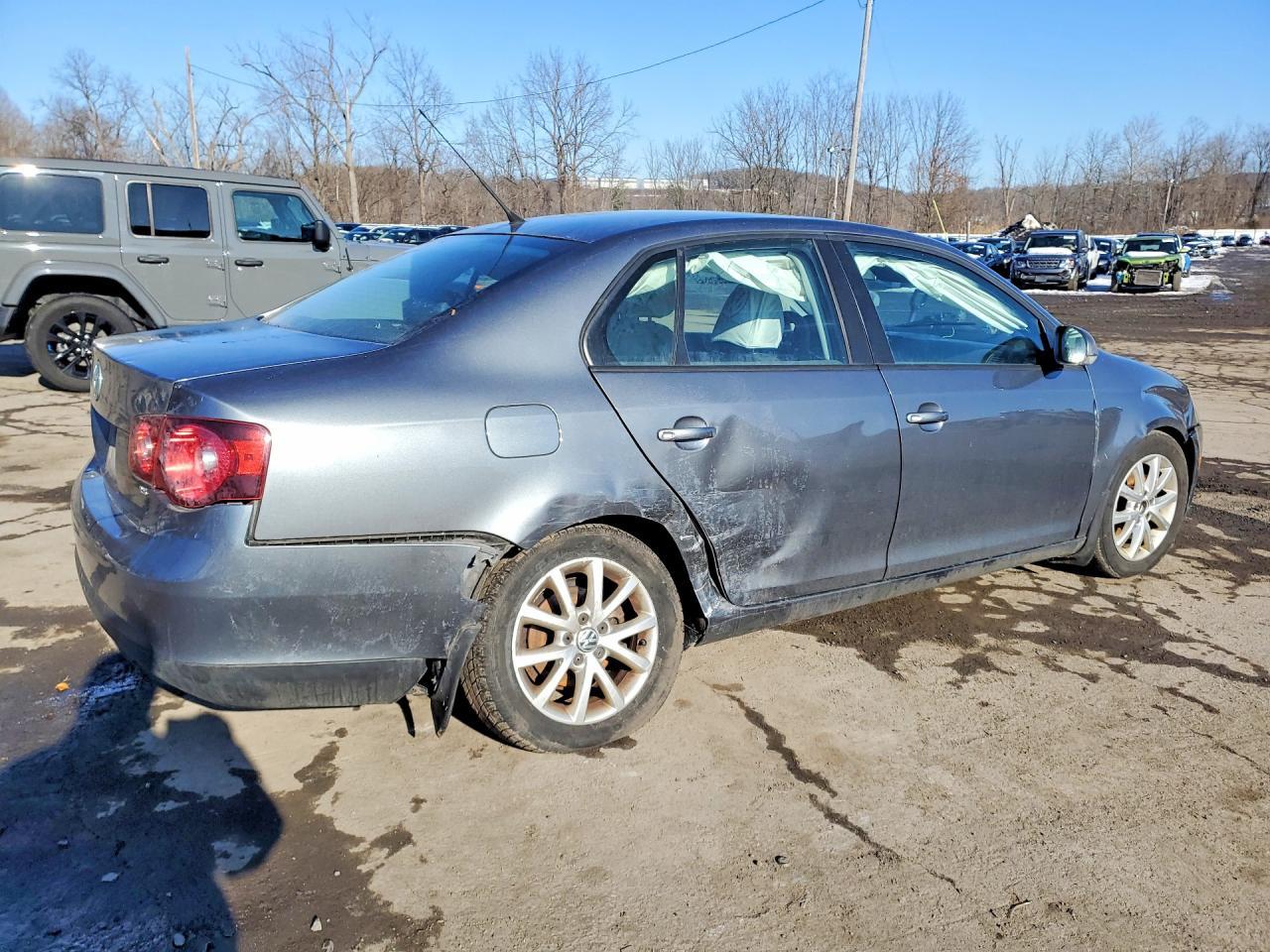 2010 VOLKSWAGEN JETTA