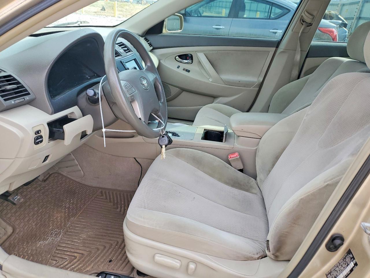 2010 TOYOTA CAMRY