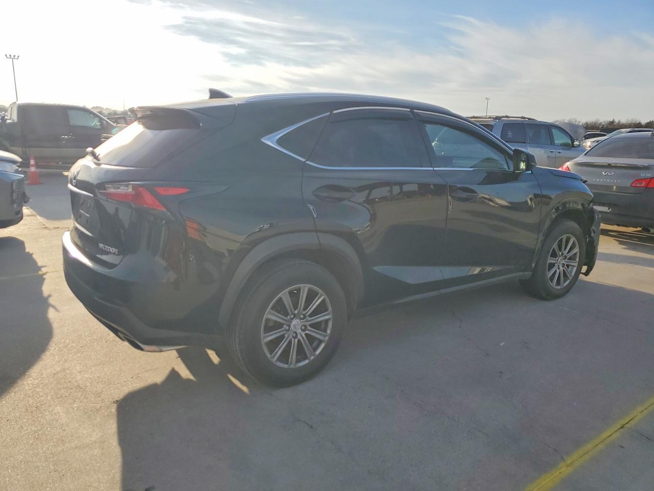 2016 LEXUS NX 200T
