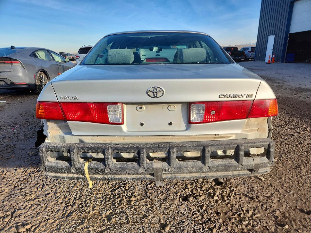 2000 TOYOTA CAMRY