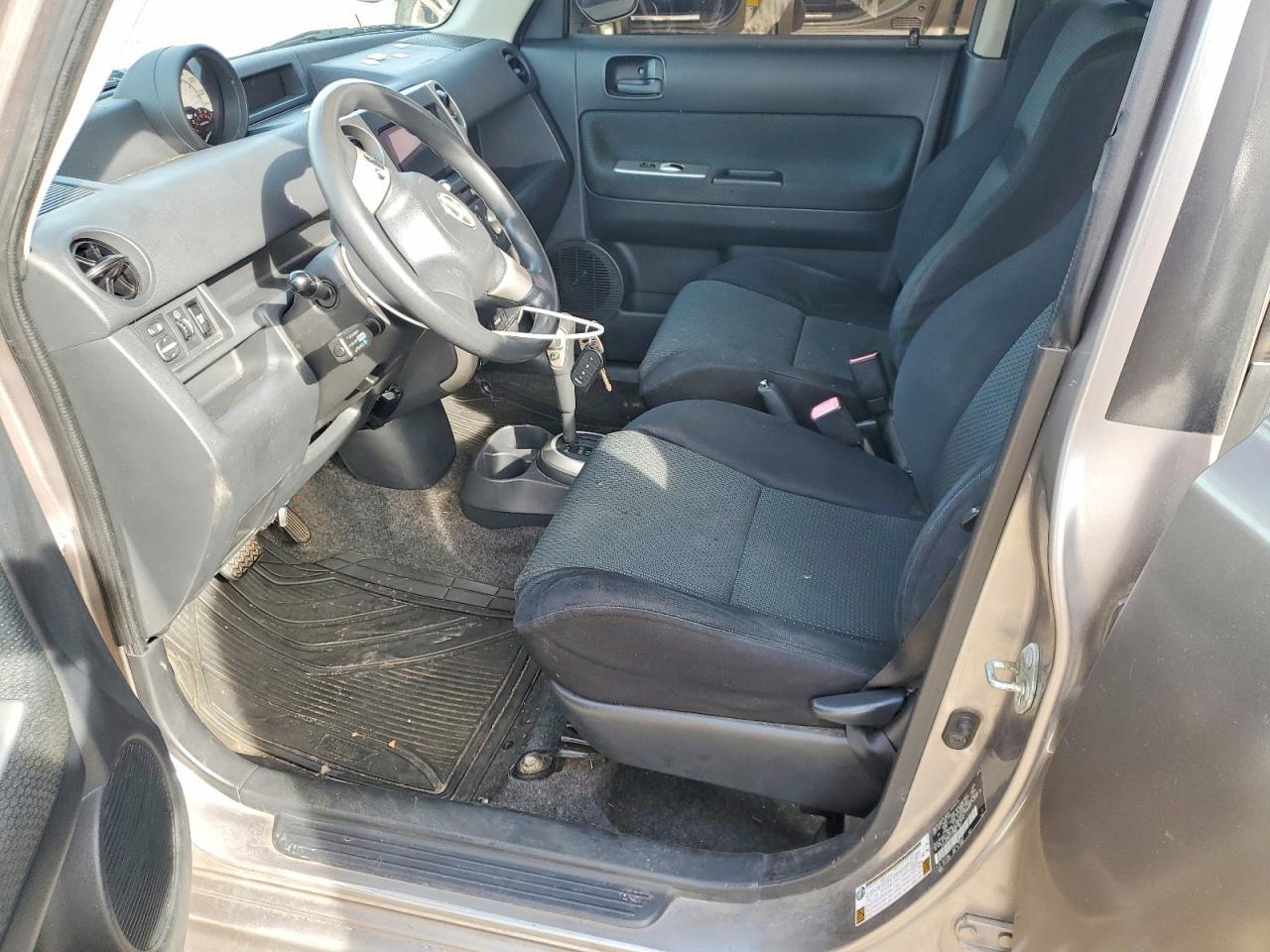 2006 TOYOTA SCION