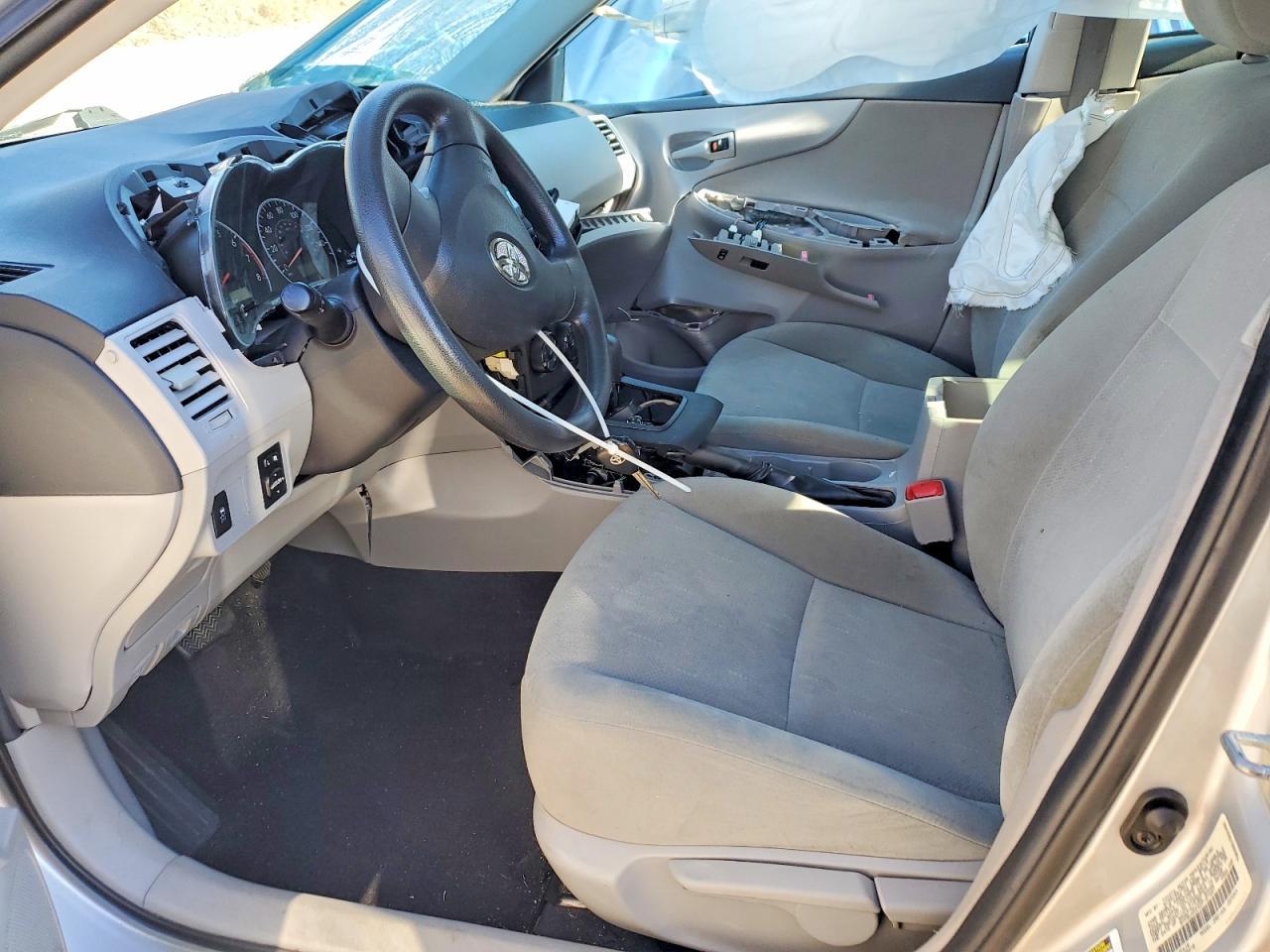 2013 TOYOTA COROLLA