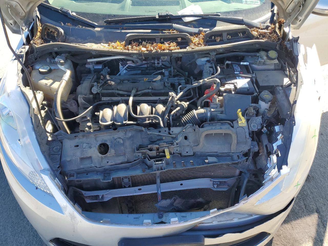 2013 FORD Fiesta