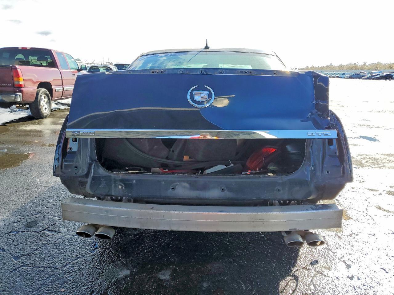 2006 CADILLAC DTS