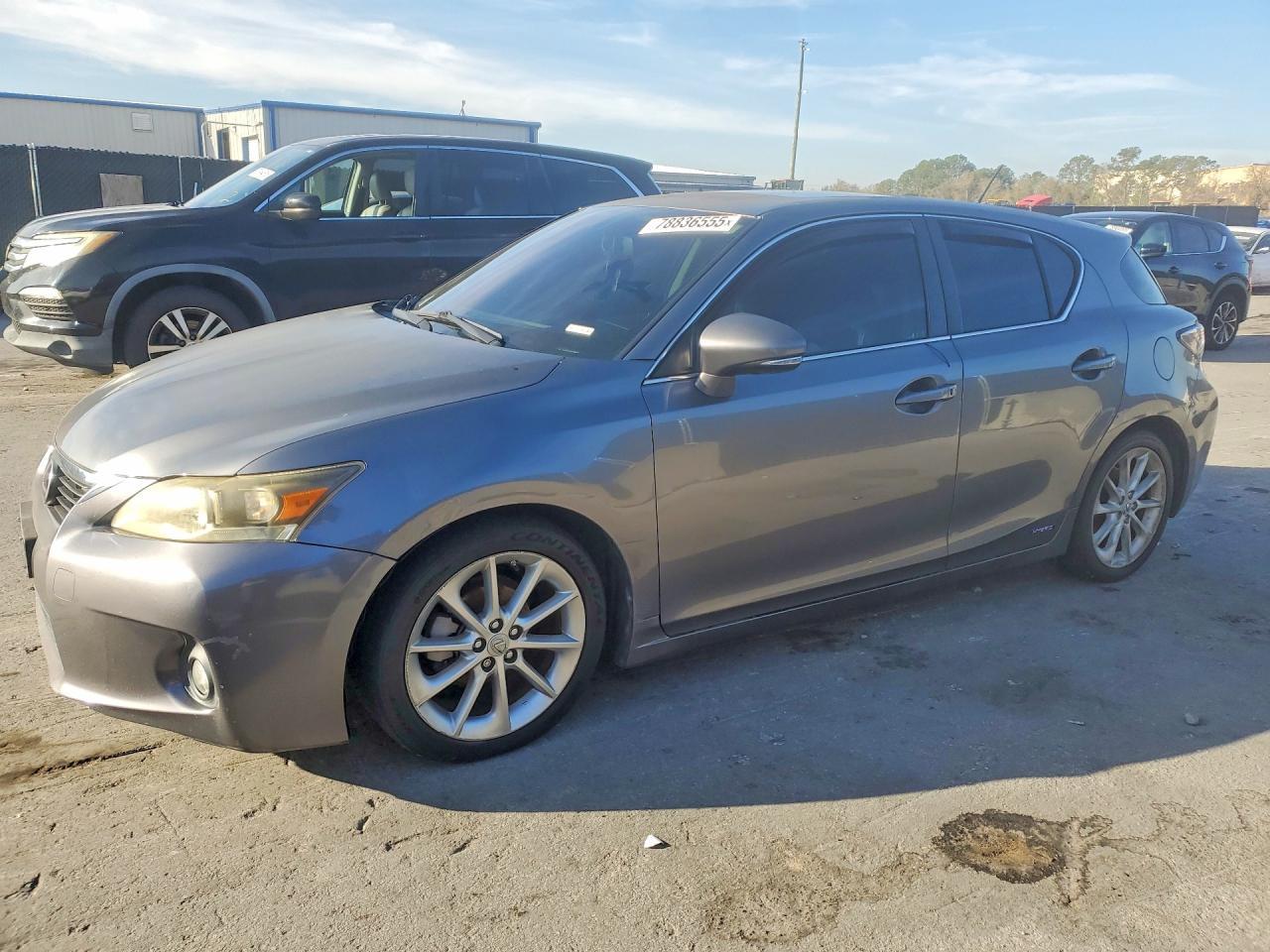 2013 LEXUS CT 200H