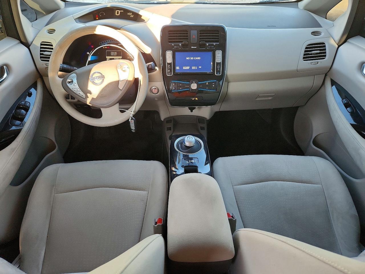 2011 NISSAN LEAF