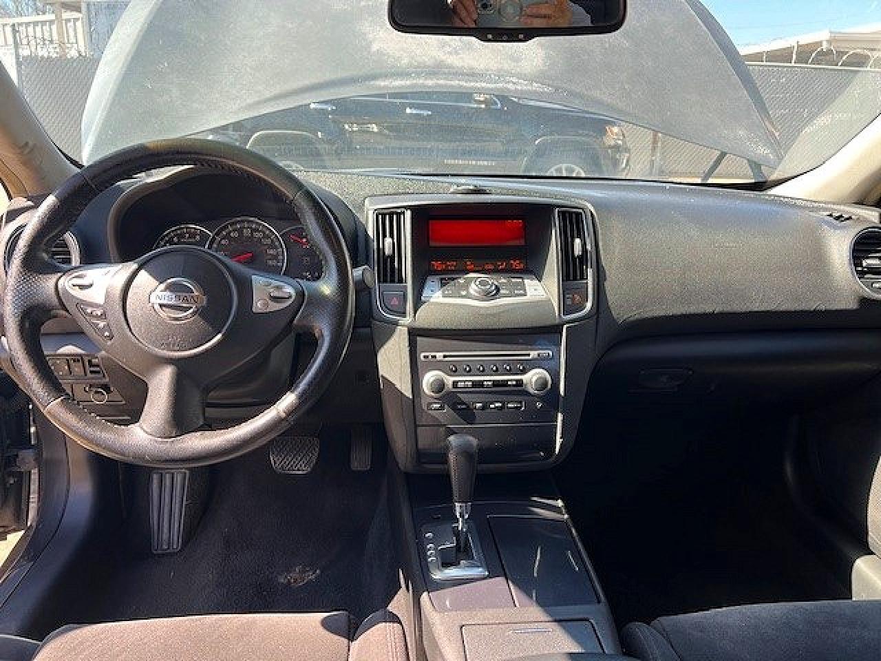 2012 NISSAN Maxima