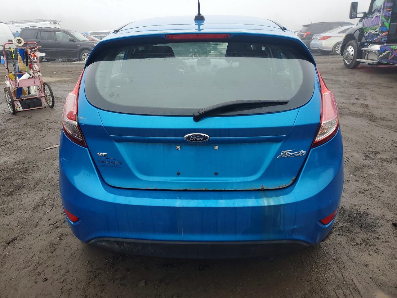2015 FORD Fiesta