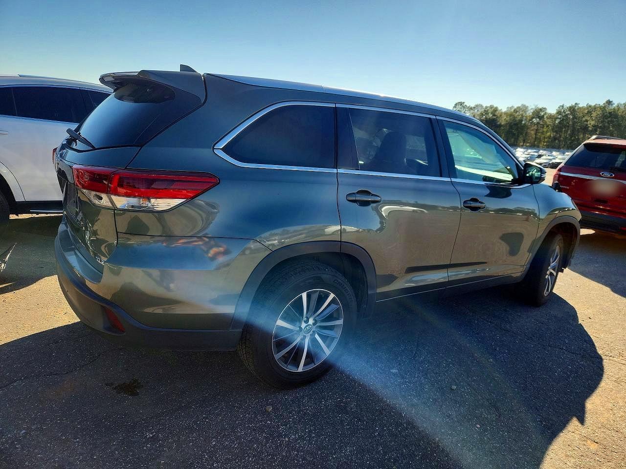 2018 TOYOTA HIGHLANDER