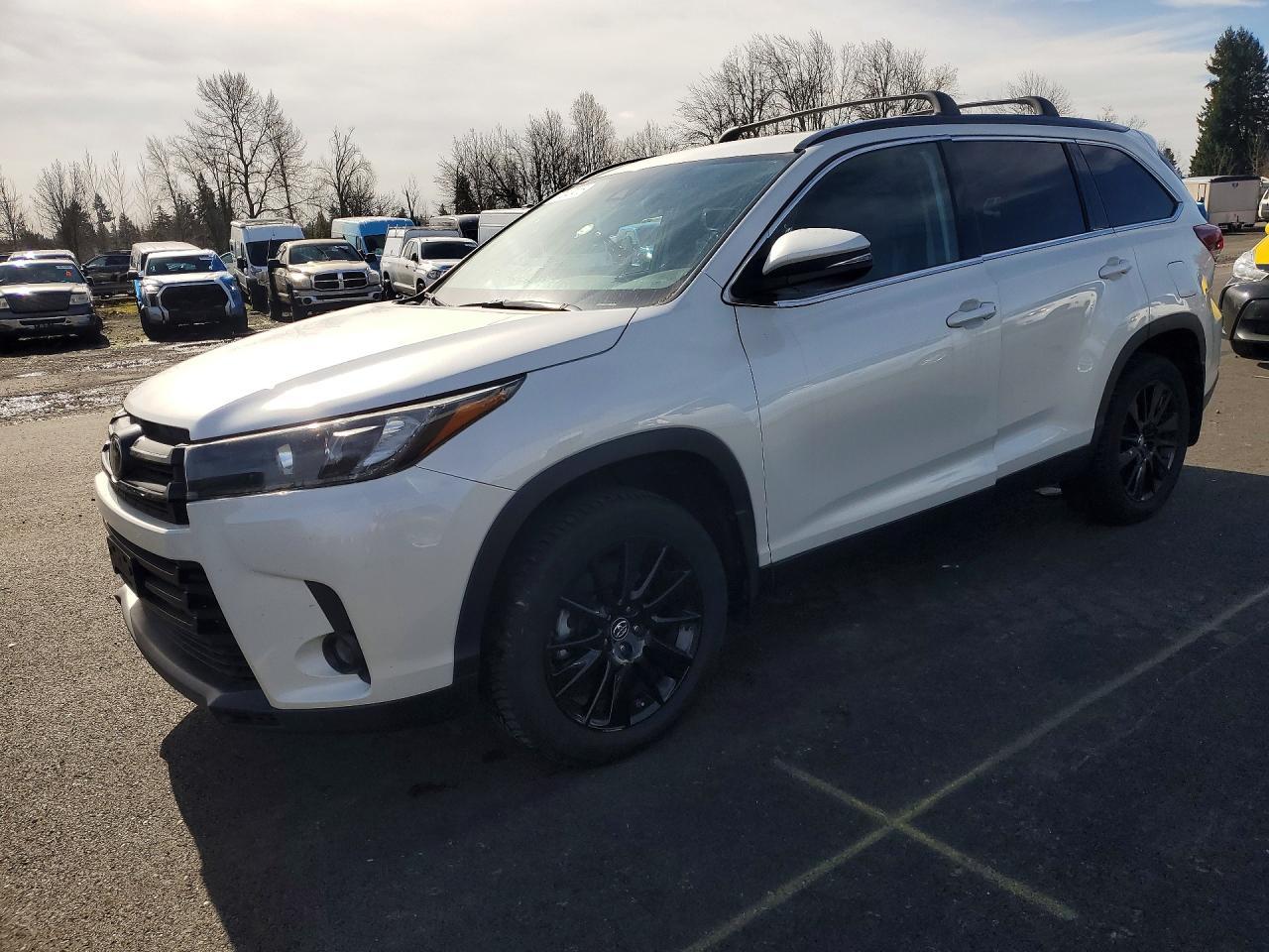 2019 TOYOTA HIGHLANDER
