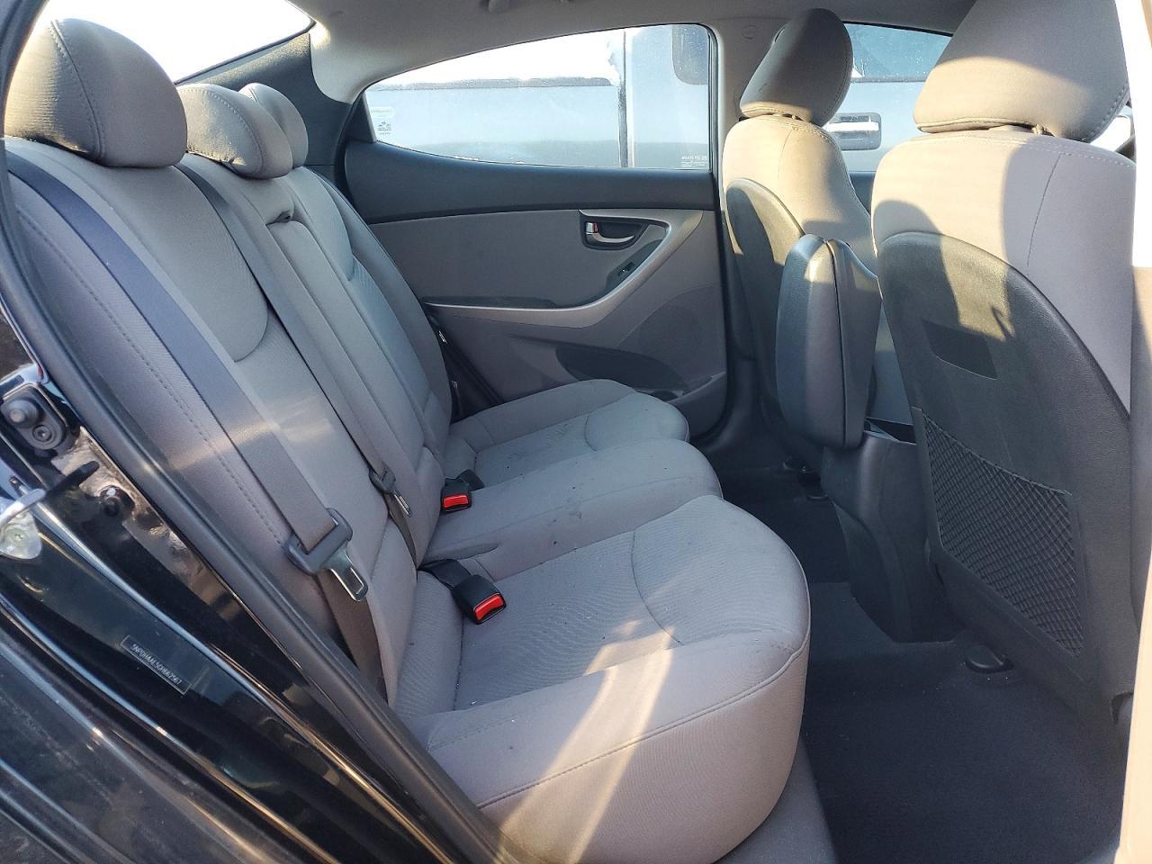 2016 HYUNDAI ELANTRA