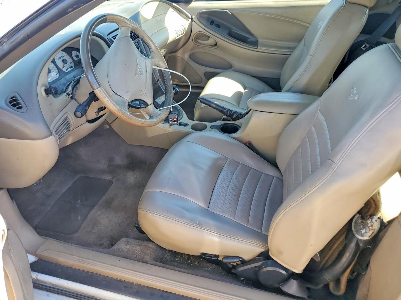 2004 FORD MUSTANG