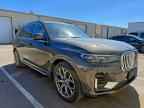 2022 BMW X7