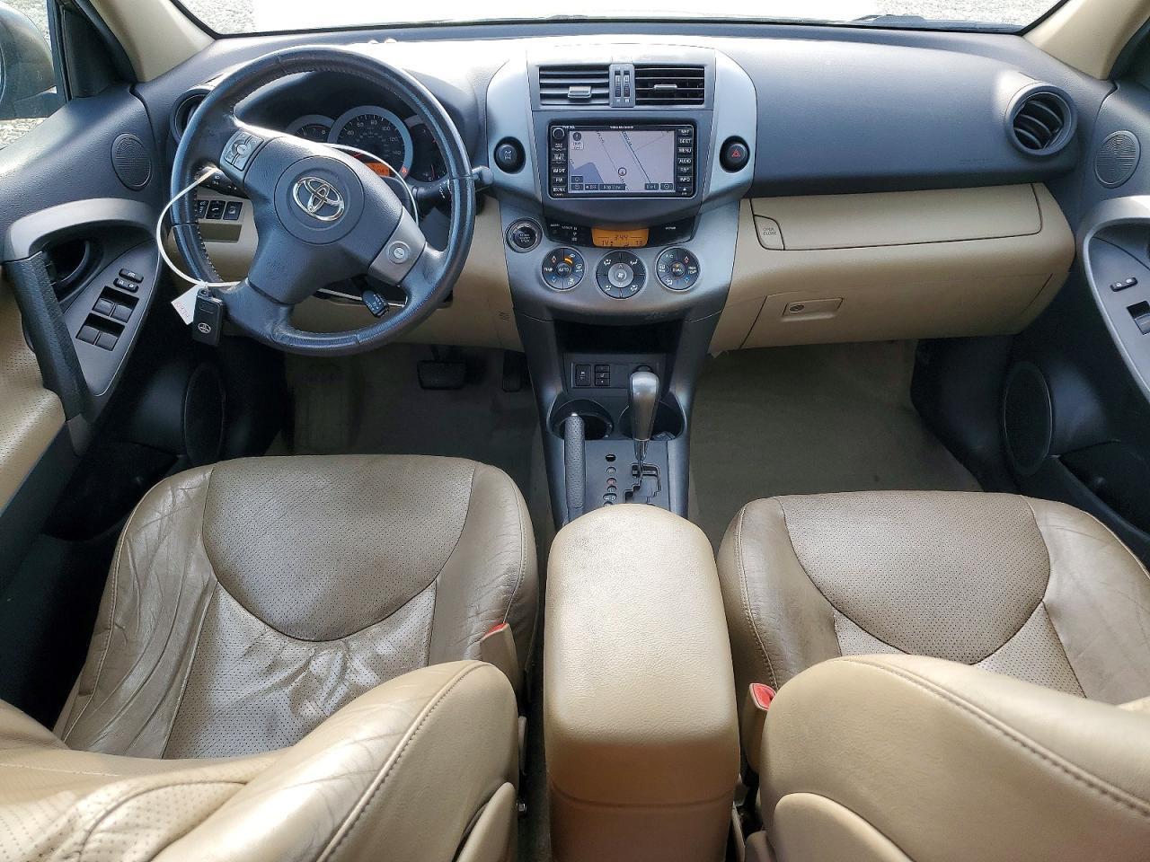 2011 TOYOTA RAV4