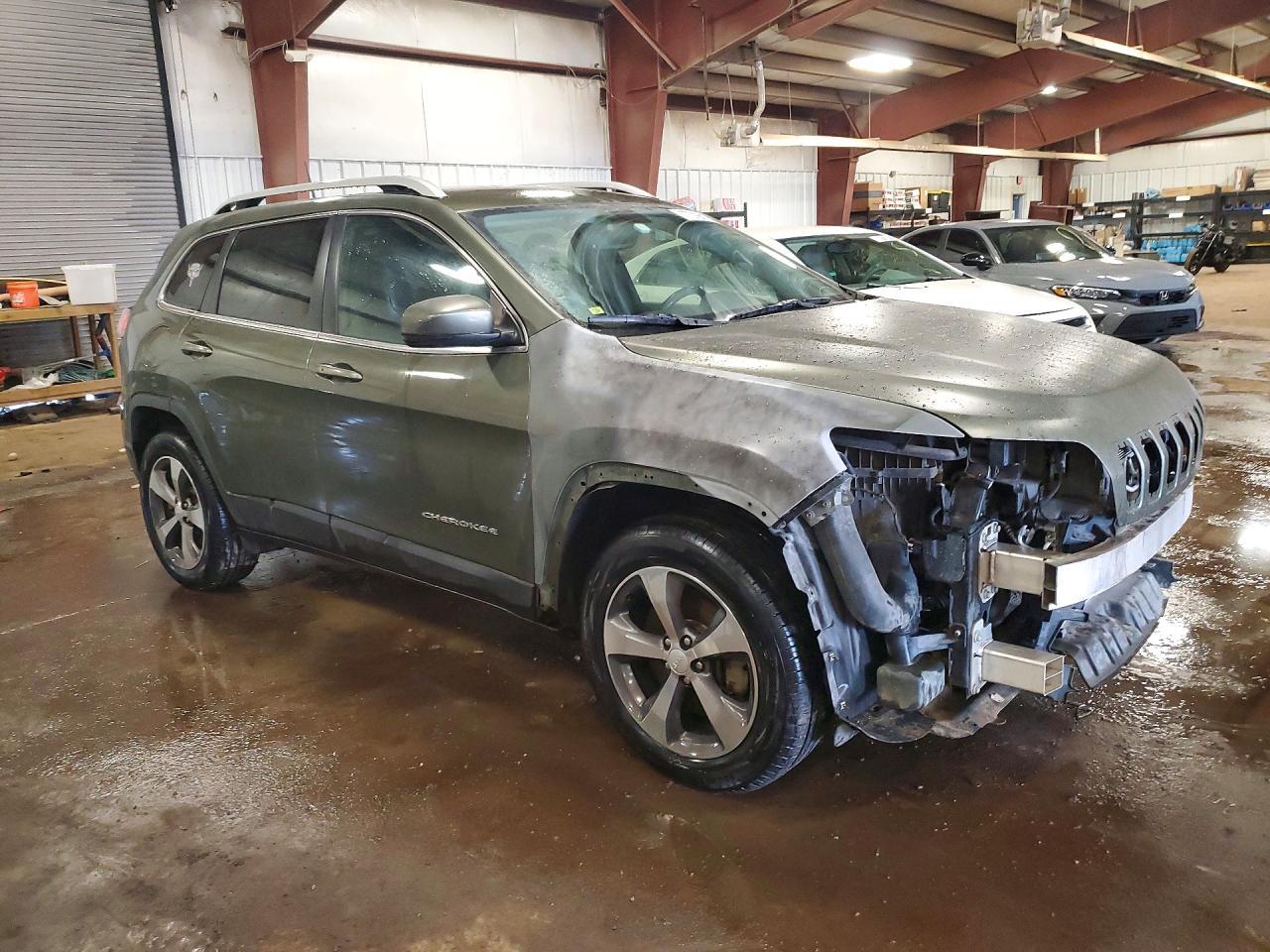 2019 JEEP CHEROKEE
