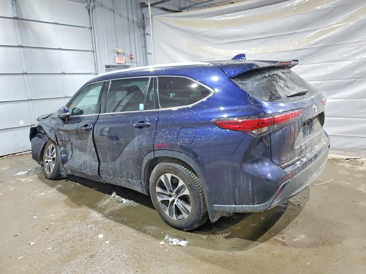 2022 TOYOTA HIGHLANDER