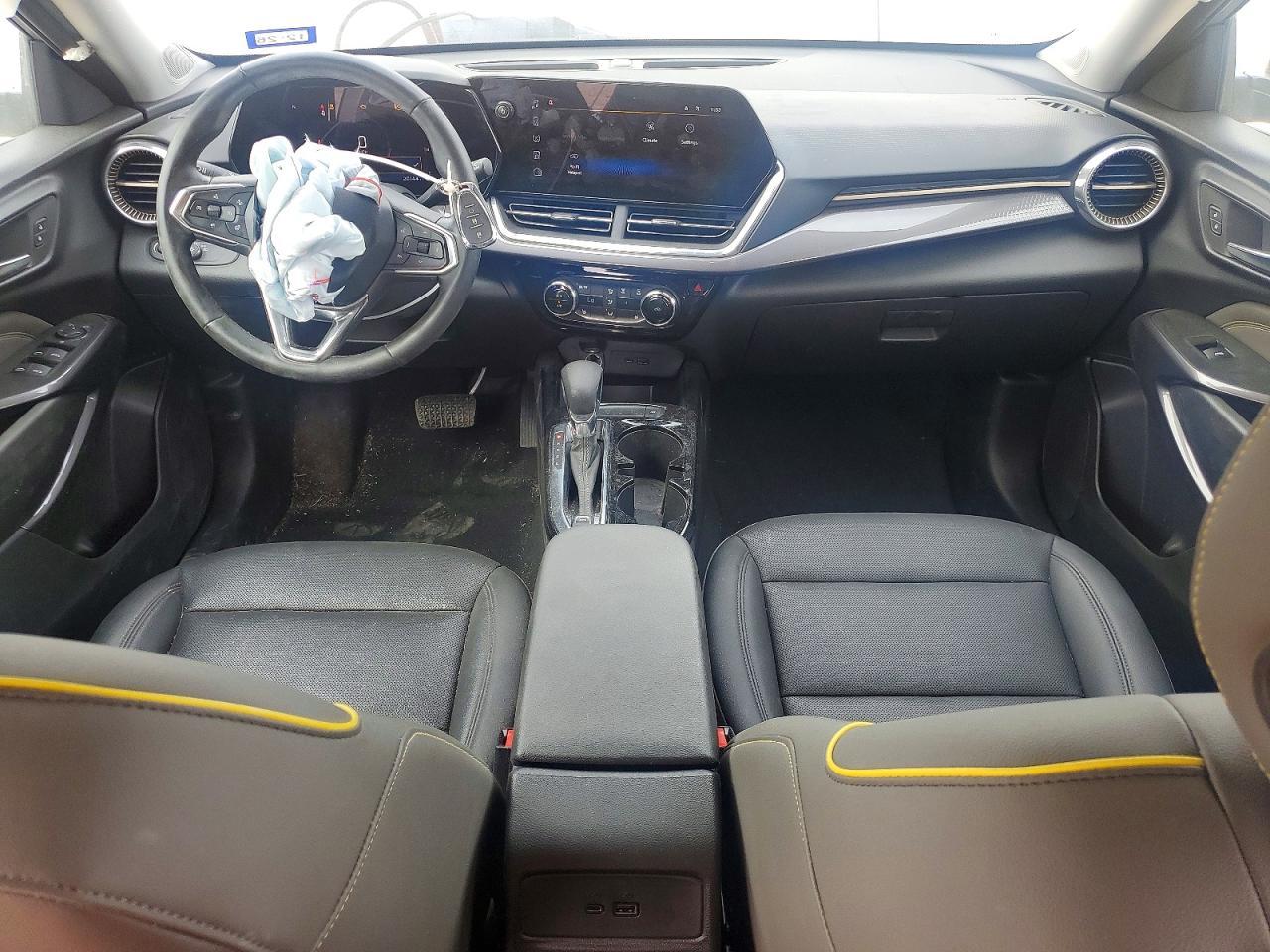 2025 CHEVROLET TRAX