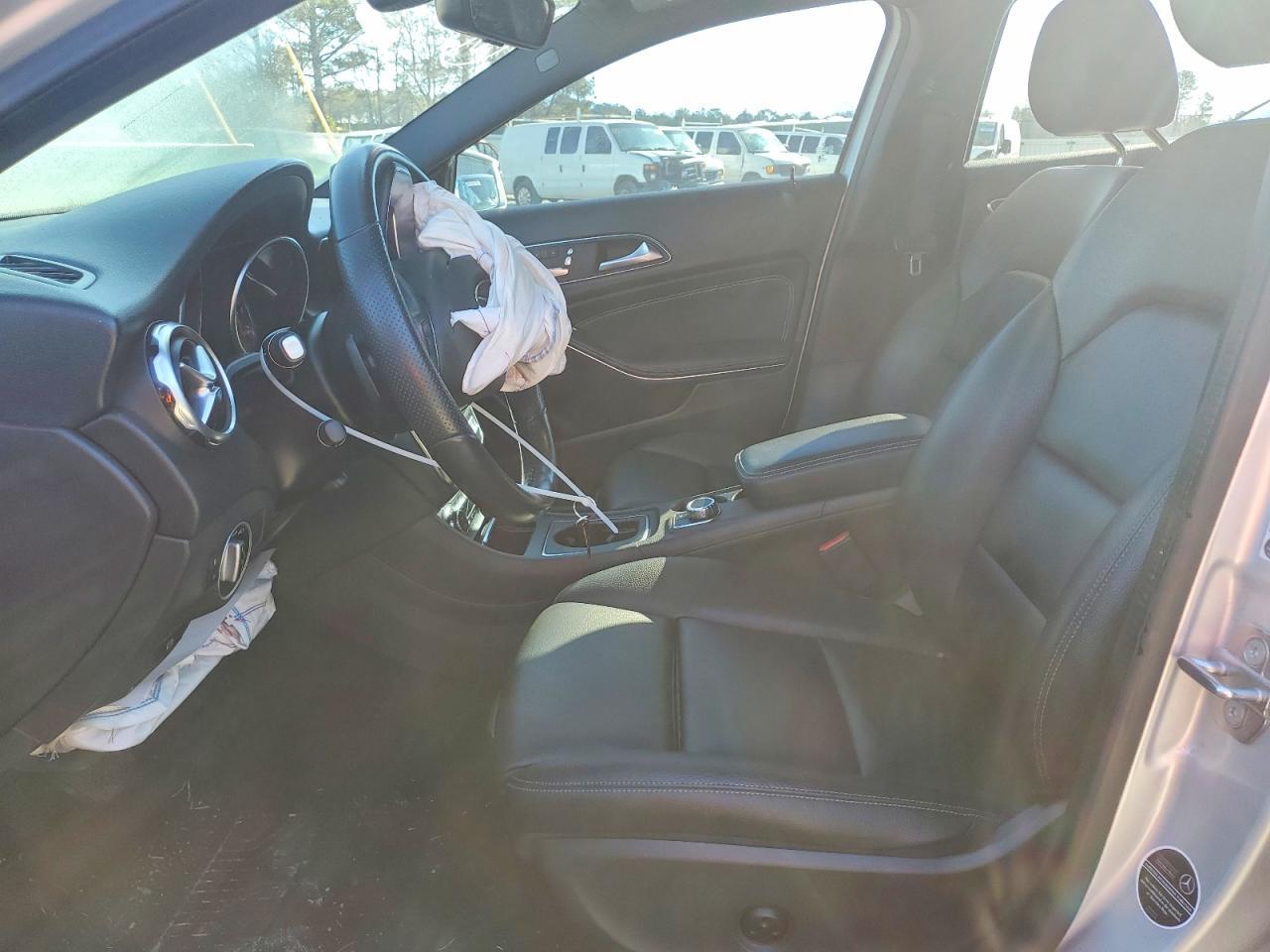 2019 MERCEDES-BENZ GLA-Class