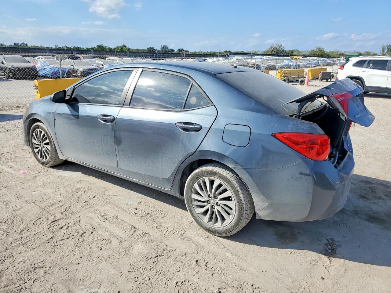 2017 TOYOTA COROLLA