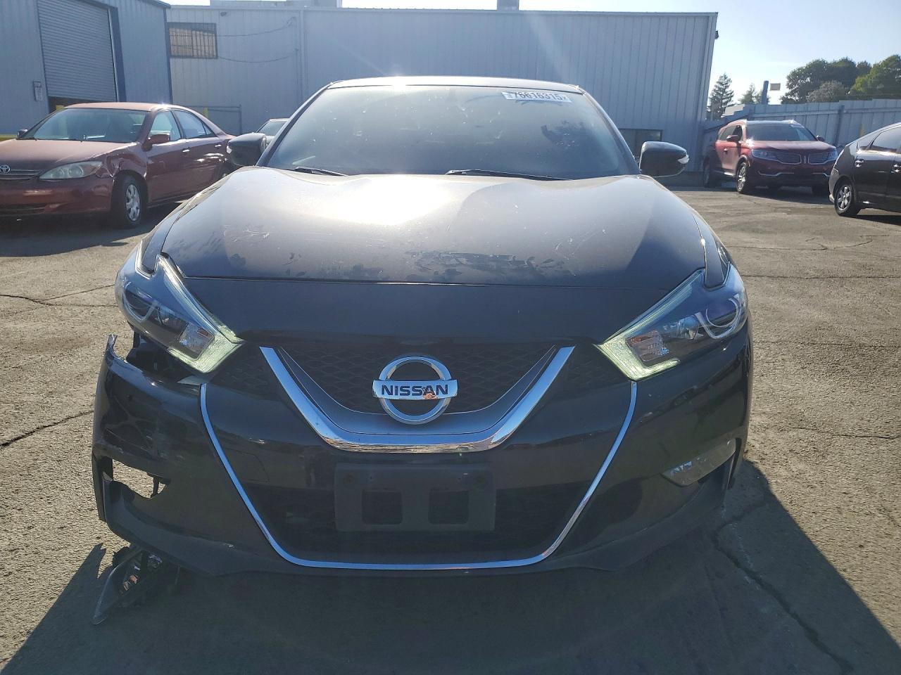 2017 NISSAN Maxima