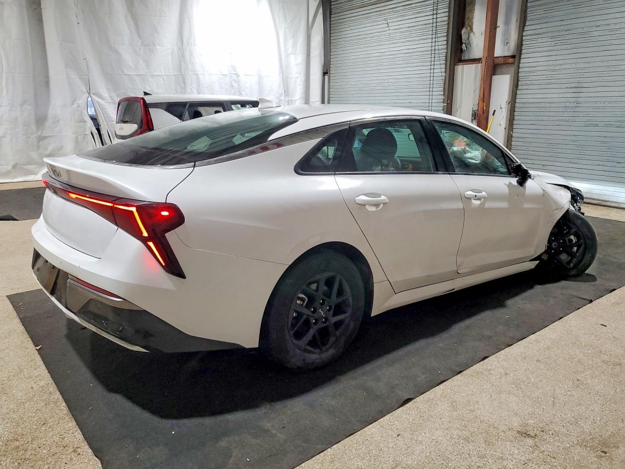 2025 KIA K5