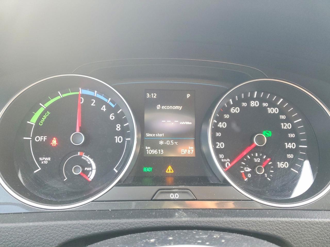 2018 VOLKSWAGEN e-Golf