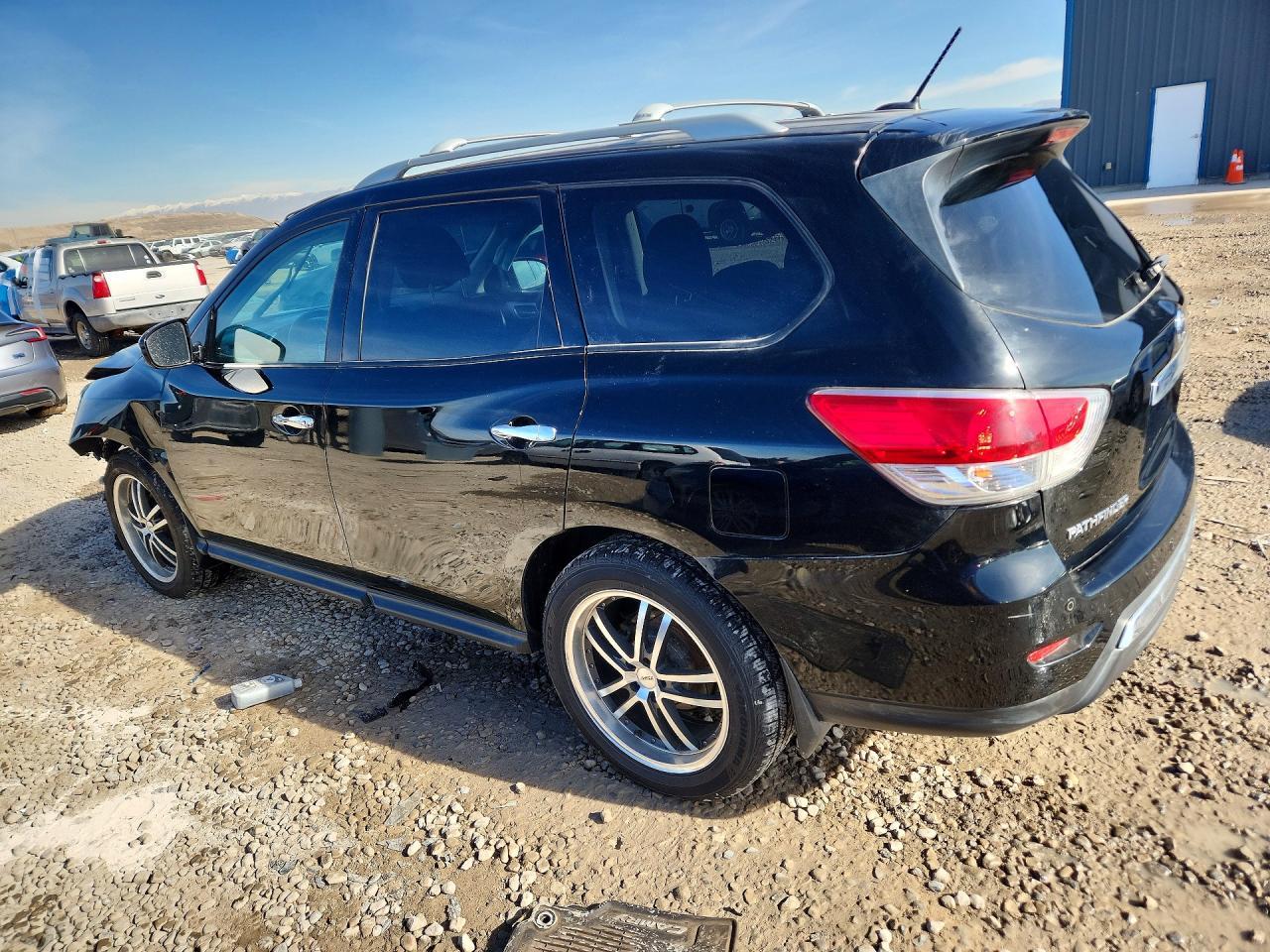 2013 NISSAN PATHFINDER