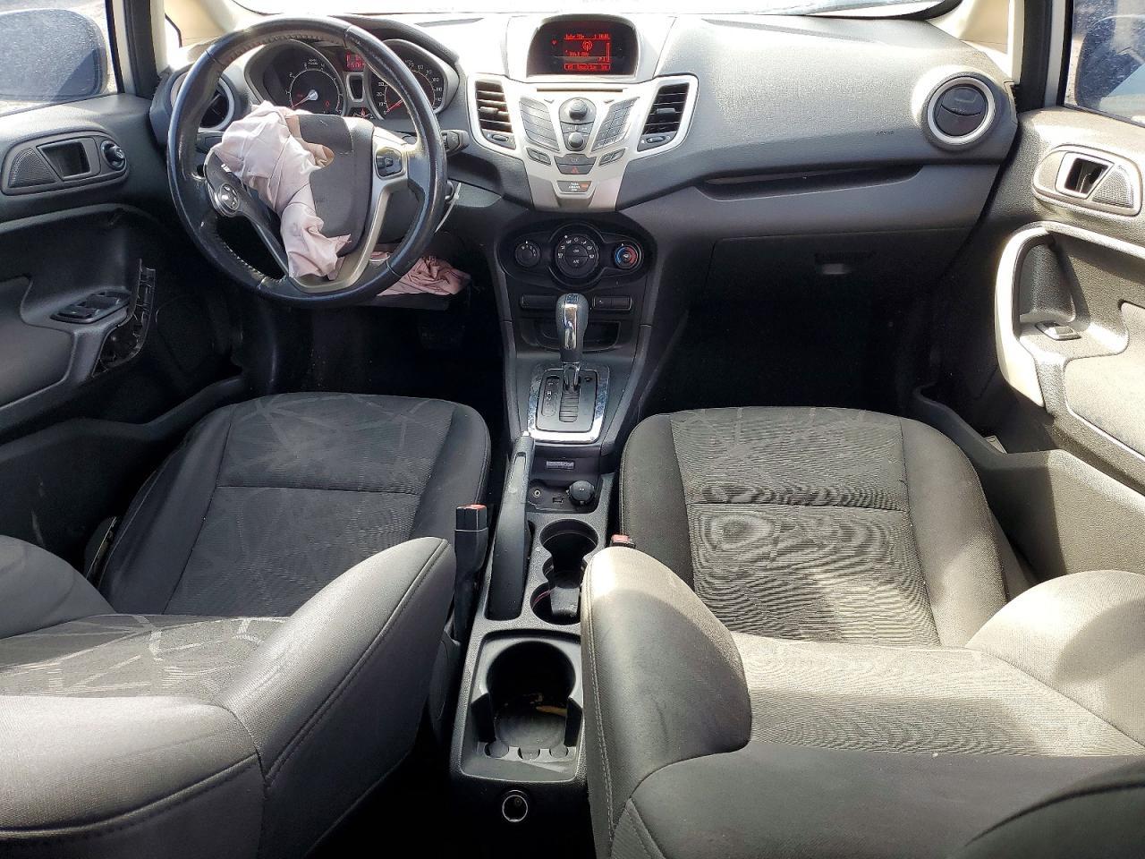 2011 FORD Fiesta