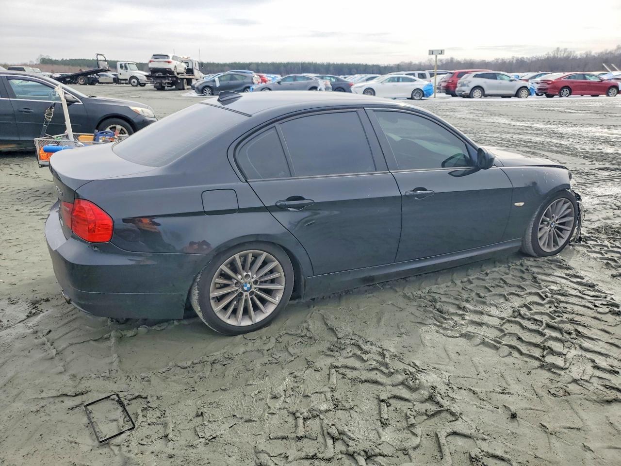 2011 BMW 3 SERIES