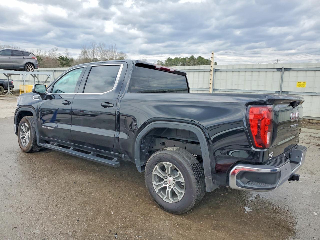 2025 GMC Sierra