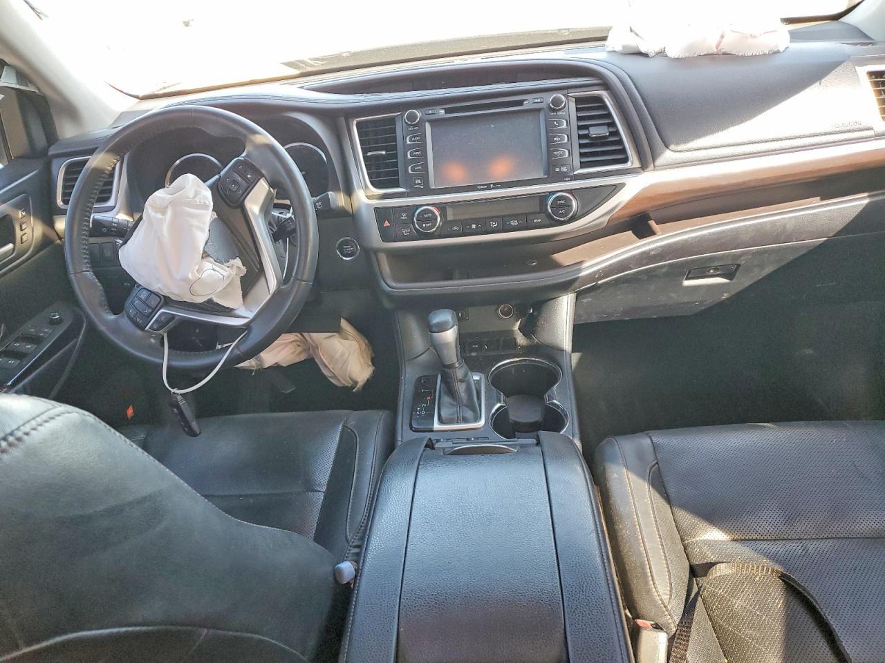 2014 TOYOTA HIGHLANDER