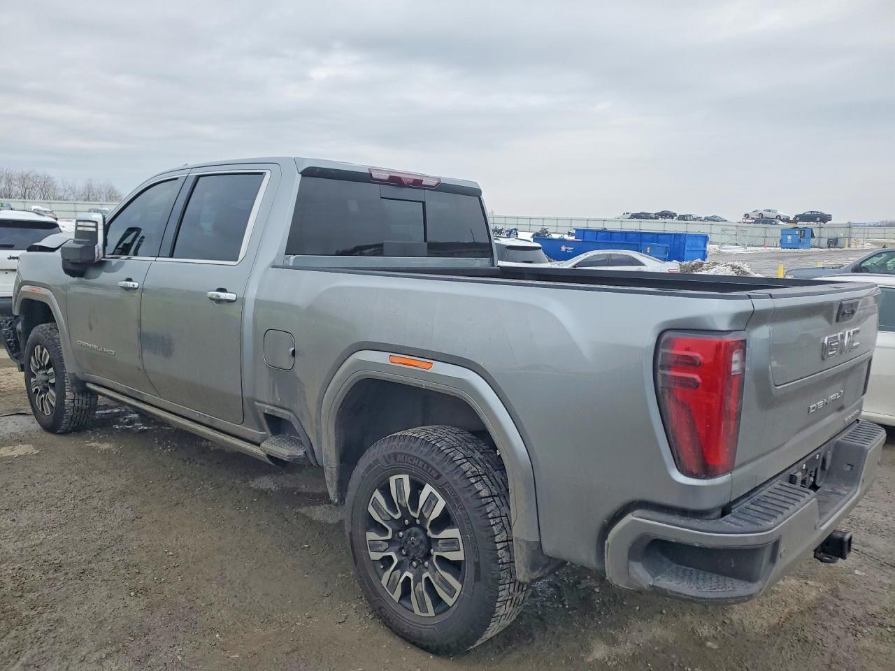 2024 GMC Sierra