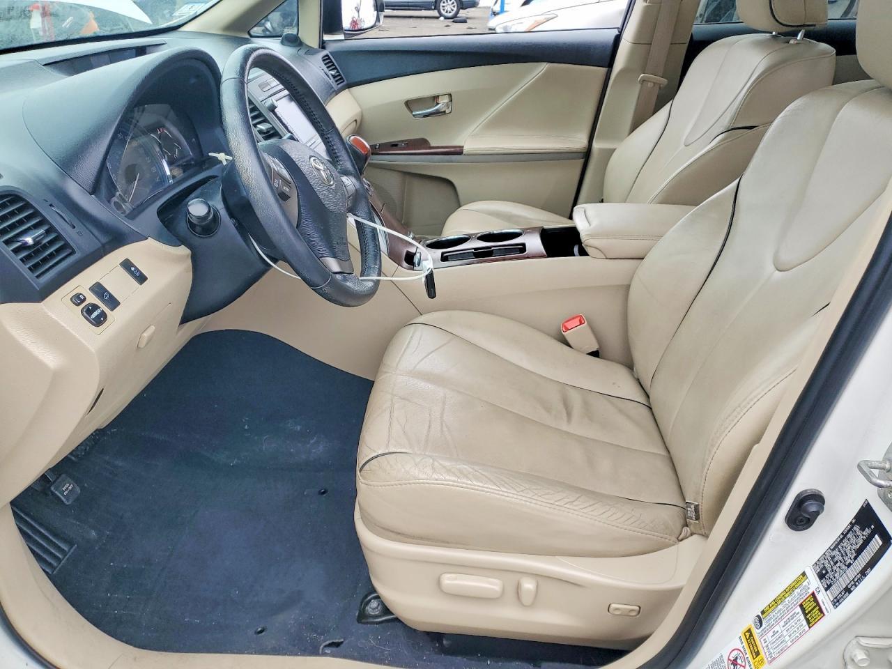 2010 TOYOTA VENZA
