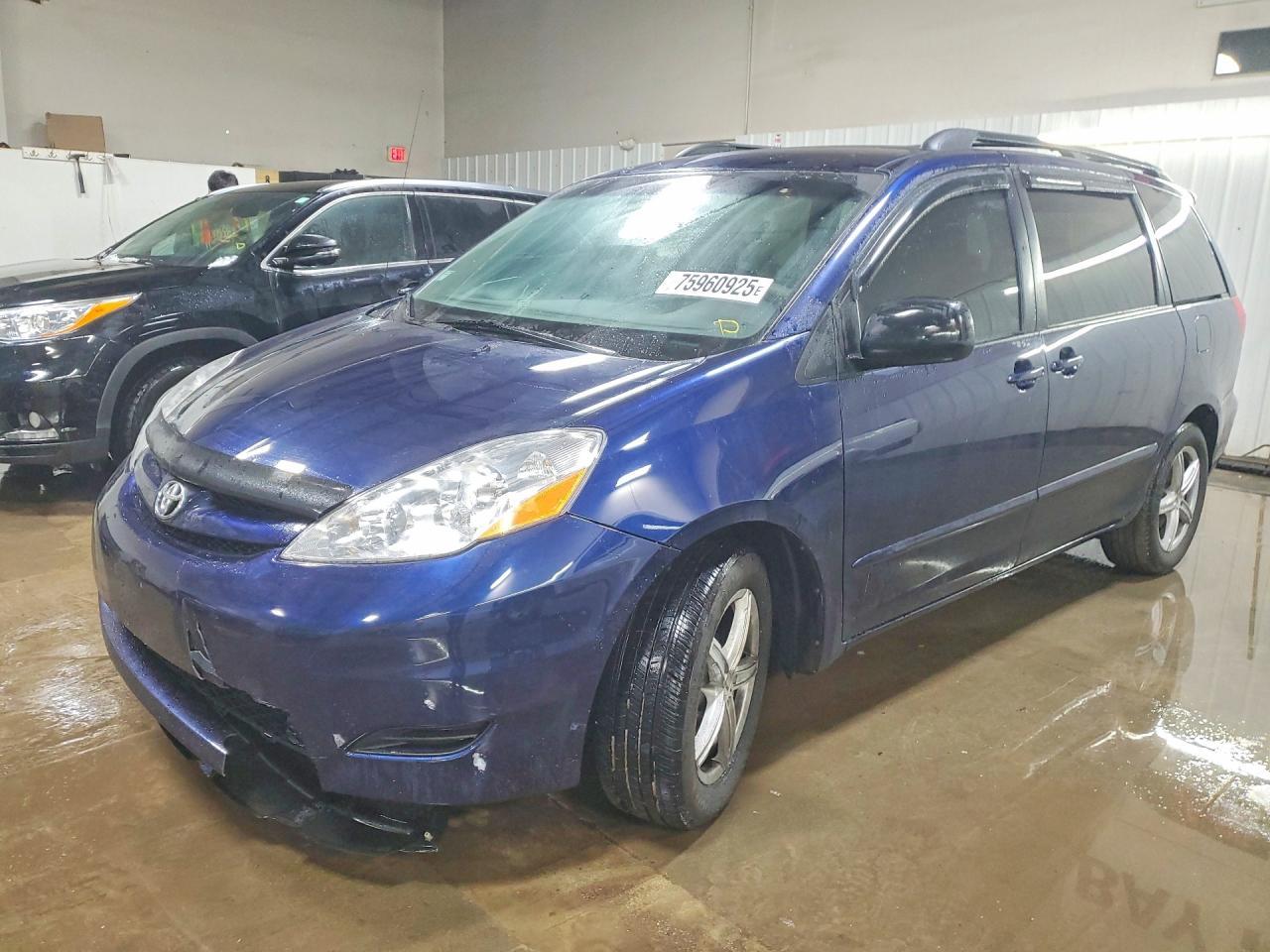 2007 TOYOTA SIENNA