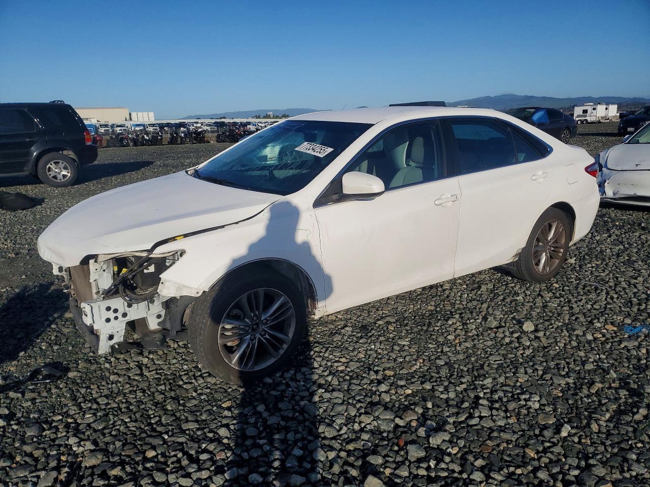 2016 TOYOTA CAMRY